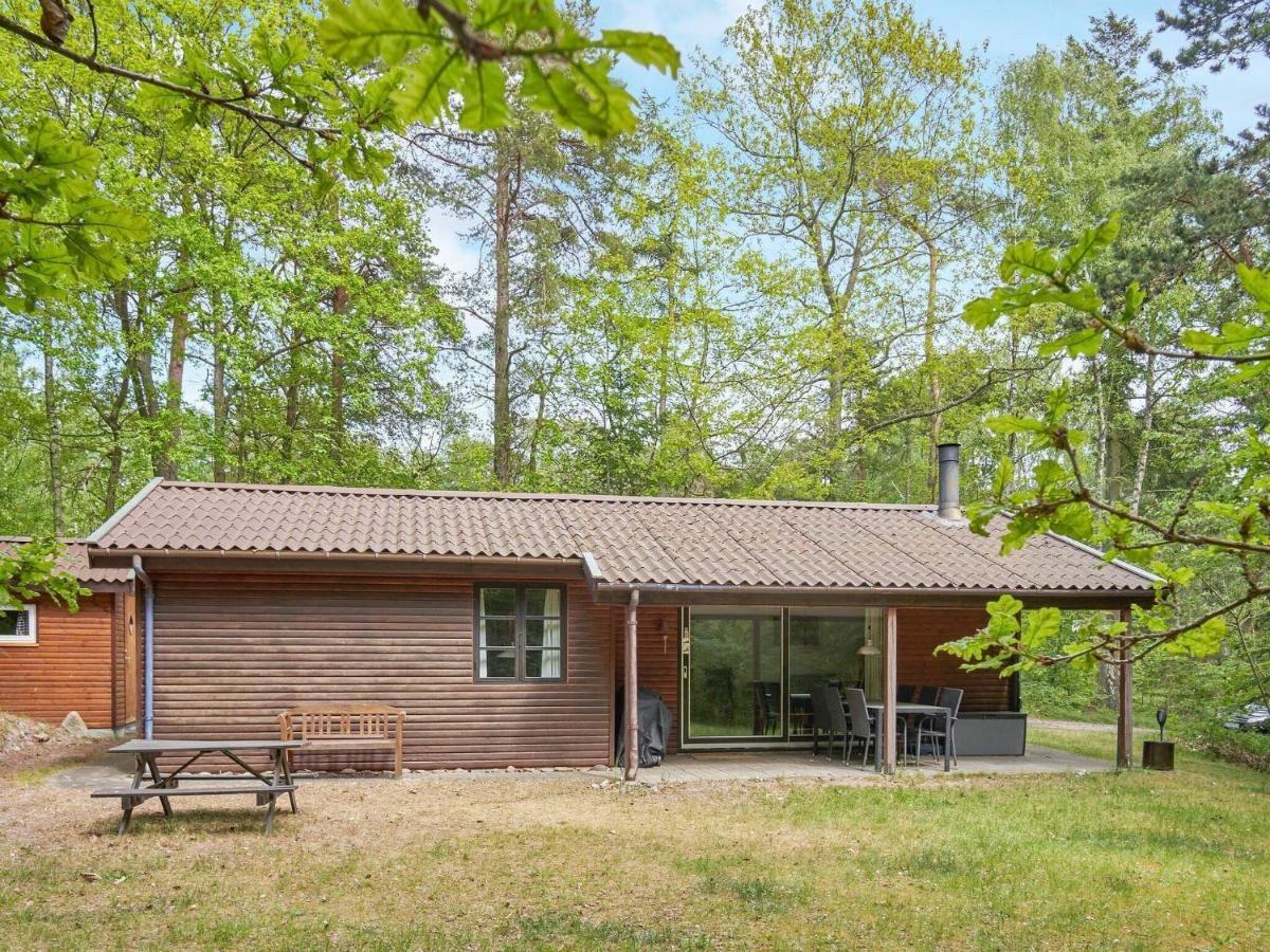 Three-Bedroom Holiday Home In Ronne 4 Exterior photo