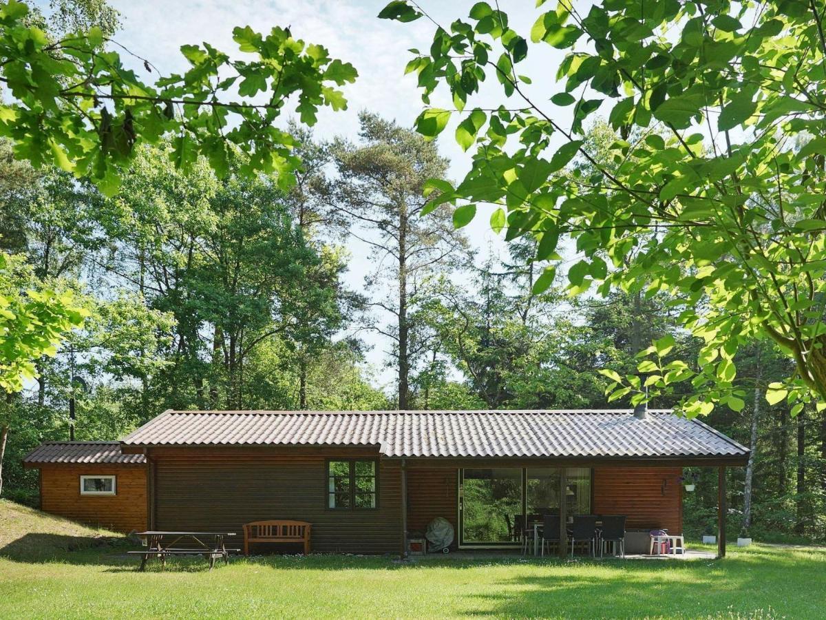 Three-Bedroom Holiday Home In Ronne 4 Exterior photo